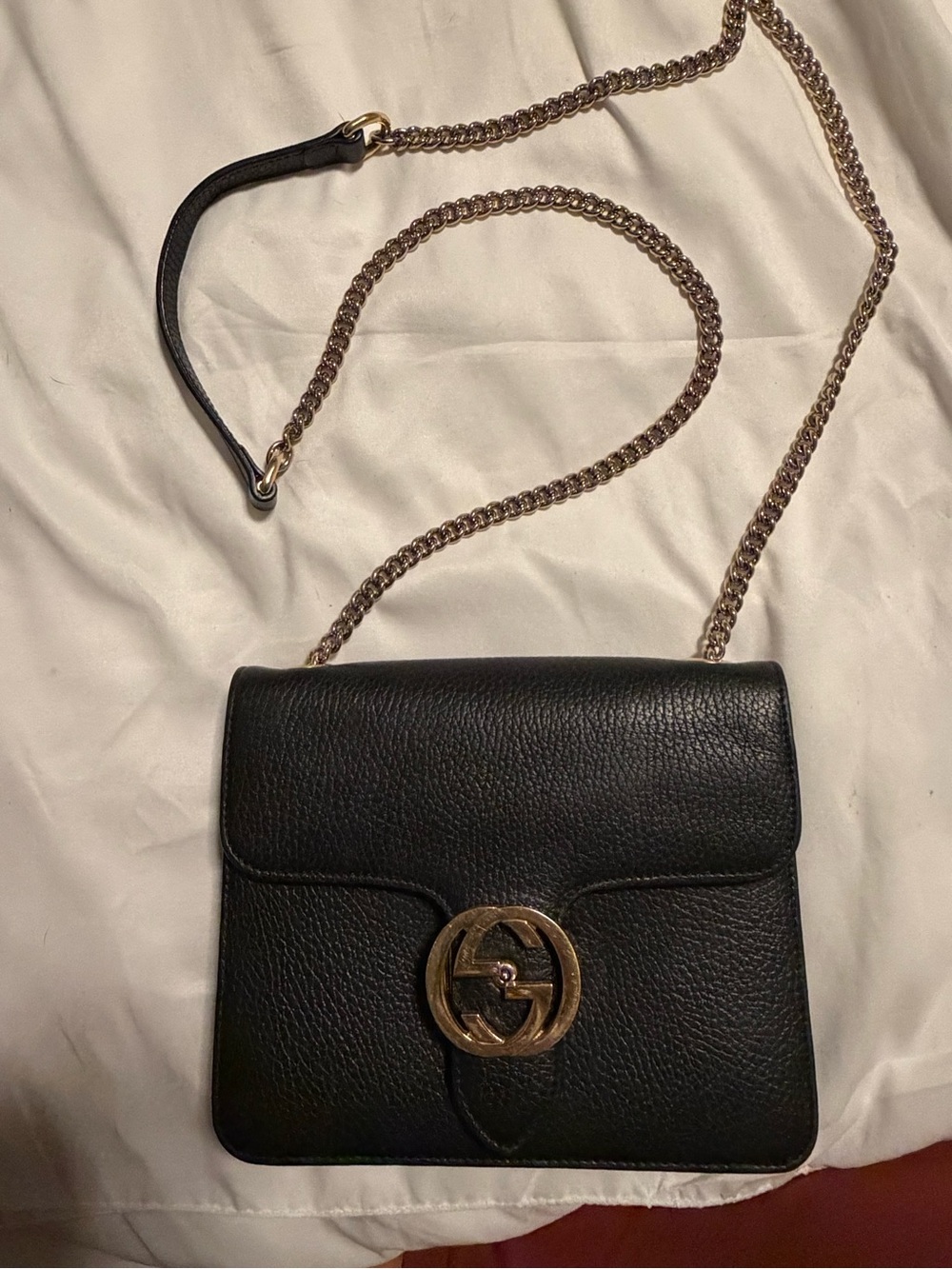 Gucci interlocking G Crossbody Bag Black Textured Leather